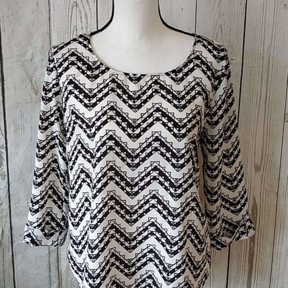 Wishful Park black & white chevron blouse